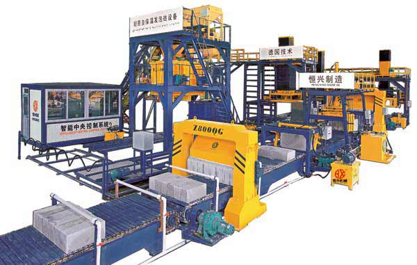 自保溫砌塊(kuài)設備|水泥發(fa)泡砌塊設備(bèi)