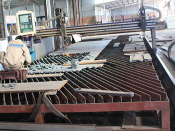 等(deng)離子切割(gē)機