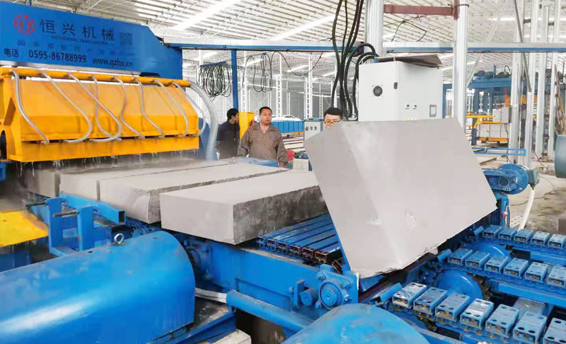 泡沫混凝(ning)土自保溫(wen)砌塊設備(bèi)生産工藝(yì)